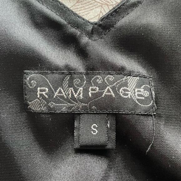 Rampage Satin Floral Shirred Babydoll Peplum Top Small Y2K Office Siren Fairy - Picture 3 of 9